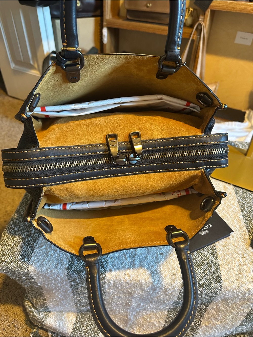 Collector’s Item~Coach 2nd GEN ROGUE 30 W/tags and receipt. Stored since 2018! - Picture 7 of 15